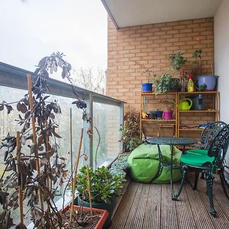 Unique & Welcoming 2Bd Flat In Limehouse Apartment London Bagian luar foto