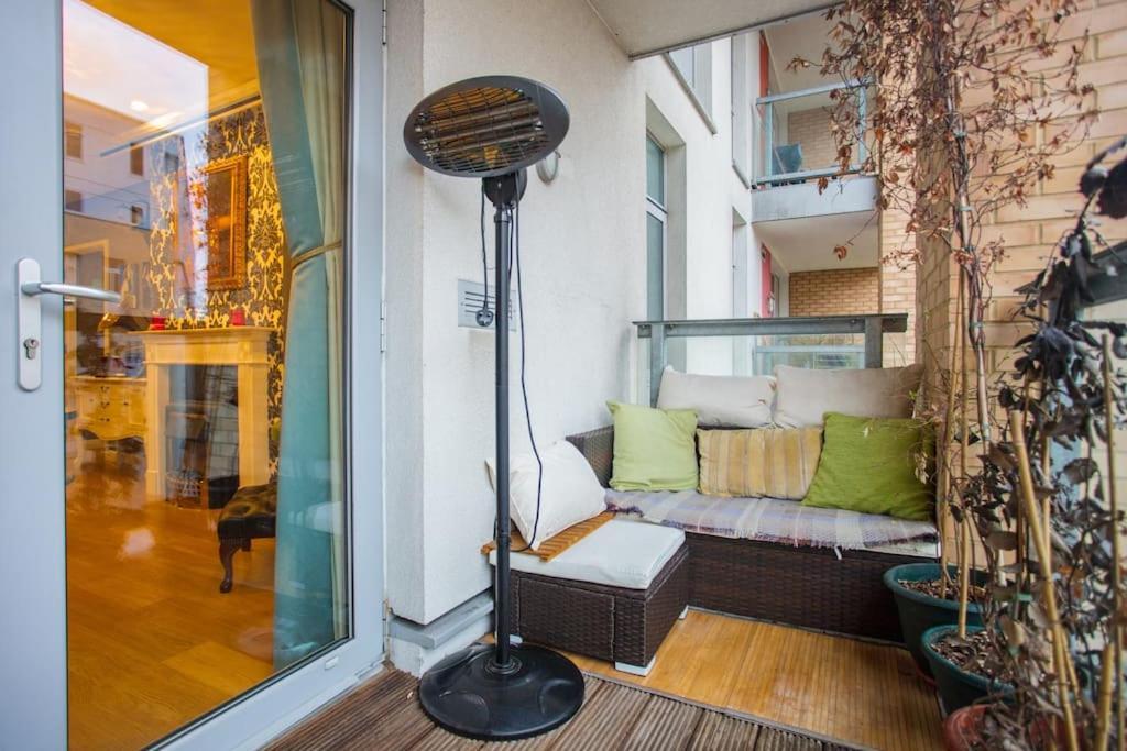 Unique & Welcoming 2Bd Flat In Limehouse Apartment London Bagian luar foto